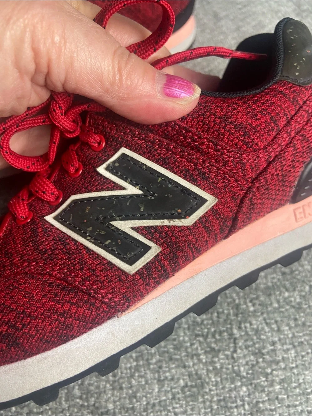 New Balance Red and Black Women's Athletic Shoes size 6.5